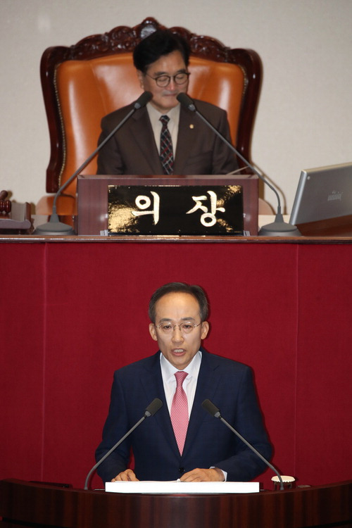 추경호 국민의힘 원내대표가 5일 22대 국회 첫 교섭단체 대표연설을 하고 있다.  뉴스1