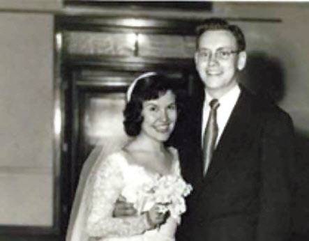 1952년 워런 버핏(오른쪽)과 수잔 버핏의 결혼 사진 [비즈니스인사이더]