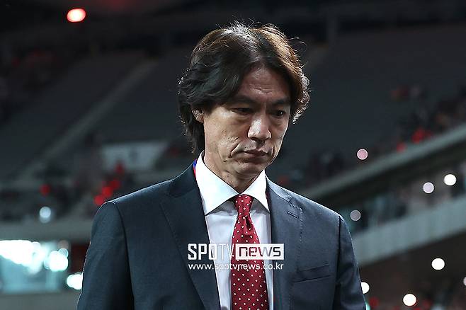 ▲ “저희의 야유와 항의는 거짓으로 일관하는 협회와 스스로 본인의 신념을 져버린 감독에 대한 항의와 야유다. 진정 선수들을 생각하고 대한민국 국민들을 생각한다면 협회는 이에 응답을 해야 할 것이다. 붉은악마가 탄생한 순간부터 지금까지 선수들과 모든 순간들을 함께했고 어떠한 순간에도 ’못하길 바라고’ ‘지기를 바라고‘ 응원을 하진 않았다”라며 김민재의 발언을 지적했다. ⓒ곽혜미 기자