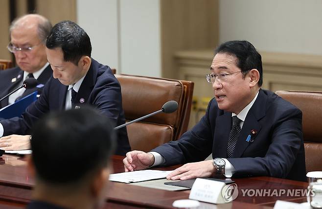 한일 정상회담, 발언하는 기시다 일본 총리 (서울=연합뉴스) 홍해인 기자 = 기시다 후미오 일본 총리가 6일 서울 용산 대통령실에서 열린 윤석열 대통령과의 한일 확대 정상회담에서 발언하고 있다. 2024.9.6 [대통령실통신사진기자단] hihong@yna.co.kr