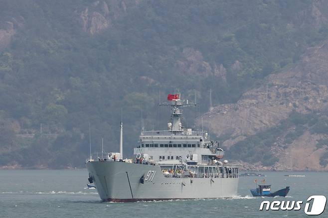 중국 군합이 대만 해협 북부 마쭈열도와 가까운 중국 푸젠성 푸저우 해역에서 군사 훈련을 하고 있다. 기사 내용과 무관. ⓒ 로이터=뉴스1 ⓒ News1 우동명 기자