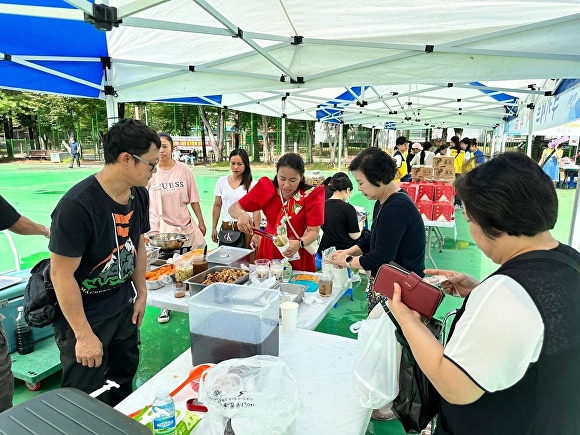 김제 5일장과 함께 구성된 징게 장터 [사진=김제시 ]