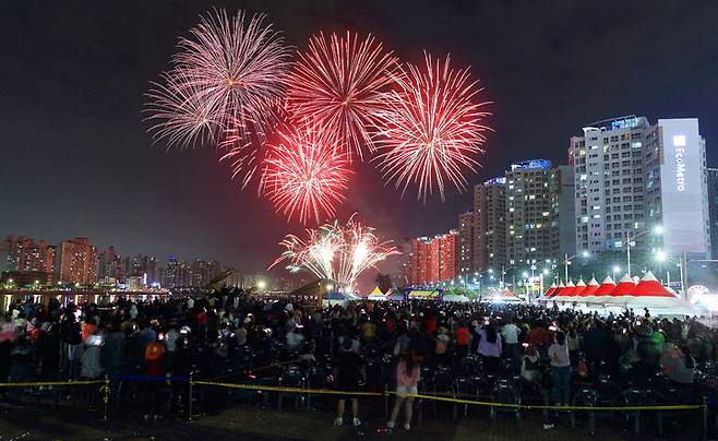 [인천=뉴시스] 제 22회 소래포구축제 모습. (사진=남동구 제공) *재판매 및 DB 금지