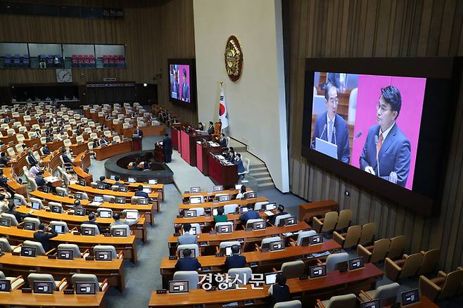 국회에서 10일 열린 외교·통일·안보 분야 대정부질문이 진행되고 있다. 박민규 선임기자