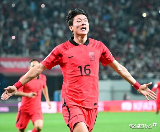 전 대한민국 축구대표팀 공격수 황의조(알라니아스포르)의 사생활을 폭로하고 협박한 혐의로 재판을 받아온 황의조 형수 A씨에게 징역 3년형이 확정됐다. 대법원은 성폭력처벌법상 카메라 등 이용 촬영·반포 등 혐의로 기소된 A씨에게 징역 3년을 선고한 원심판결을 확정했다. 엑스포츠뉴스DB