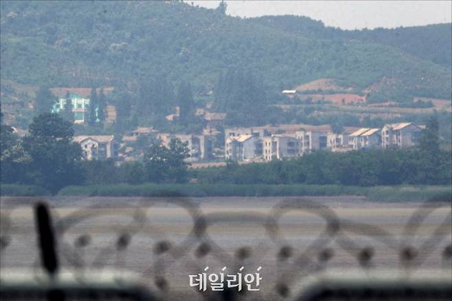 경기도 파주시 접경지역 자유로에서 바라본 북한 개풍군 마을(자료사진) ⓒ데일리안 홍금표 기자