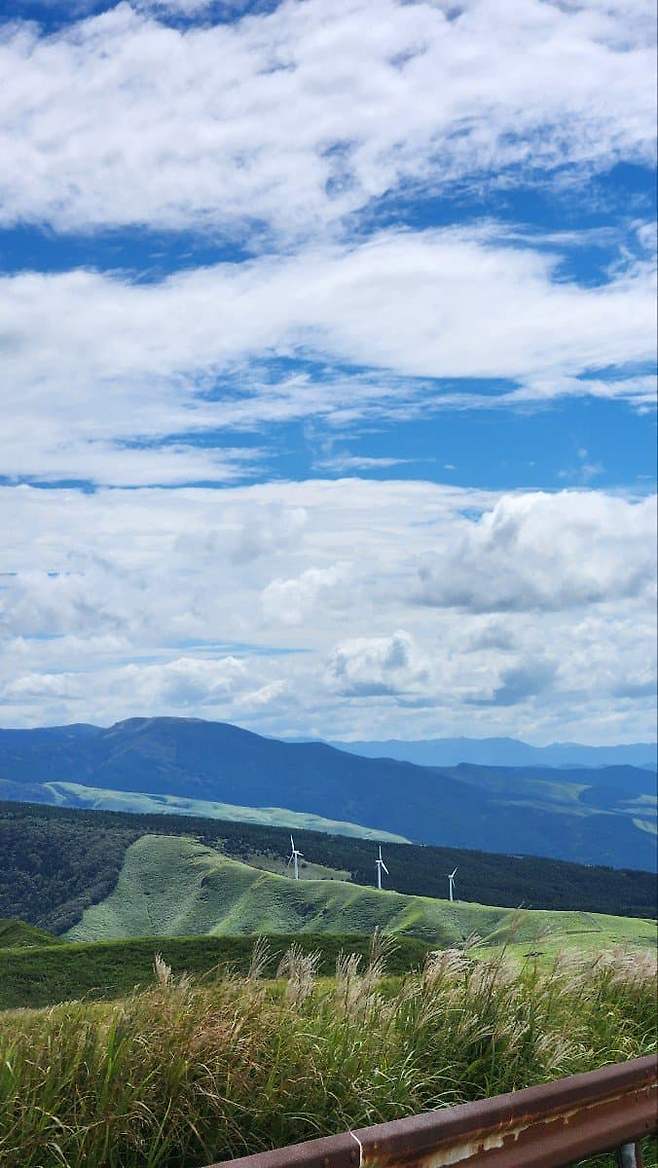 0b9b8970b6f16b85239af4ed479c706caea15e051ab713b517d08ccc61d683439fcb739e57ba895ca5e02a1eeb52ef330e98888d