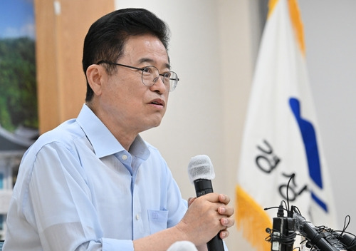 이철우 경북도지사, 신공항 관련 브리핑 [경북도 제공. 재판매 및 DB 금지]