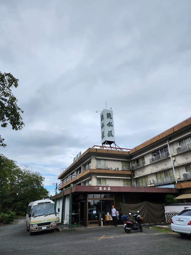 3fb8c32fffd711ab6fb8d38a4483766d36099b7975ac1be96985c7c842f3608f2b6569c4a3b9976d5e919d32853f