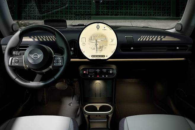 뉴 MINI 쿠퍼 C 3도어 실내