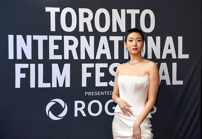 <YONHAP PHOTO-2970> TORONTO, ONTARIO - SEPTEMBER 13: Kim Go-eun attends the premiere of "Love in the Big City" during the 2024 Toronto International Film Festival at Royal Alexandra Theatre on September 13, 2024 in Toronto, Ontario.   Harold Feng/Getty Images/AFP (Photo by Harold Feng / GETTY IMAGES NORTH AMERICA / Getty Images via AFP)/2024-09-14 07:49:33/

<저작권자 ⓒ 1980-2024 ㈜연합뉴스. 무단 전재 재배포 금지, AI 학습 및 활용 금지>