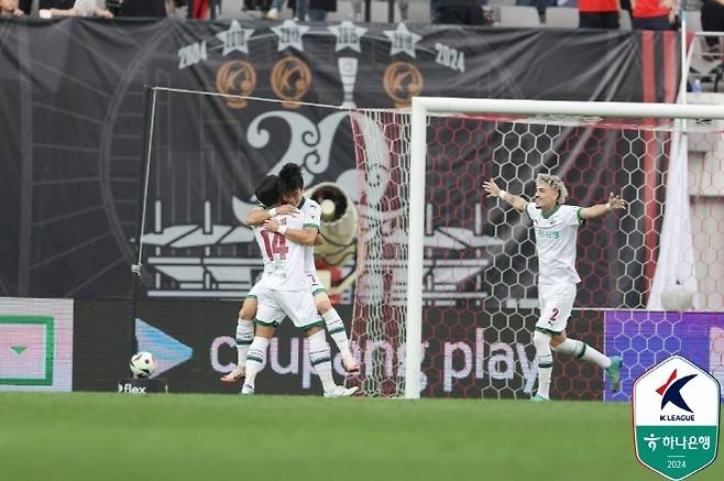 기뻐하는 대전 선수들. 사진=한국프로축구연맹