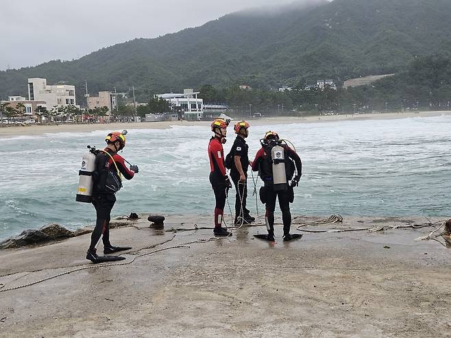 동해해경, 삼척 용화해변 실종자 수색 [동해해경 제공. 재판매 및 DB 금지]