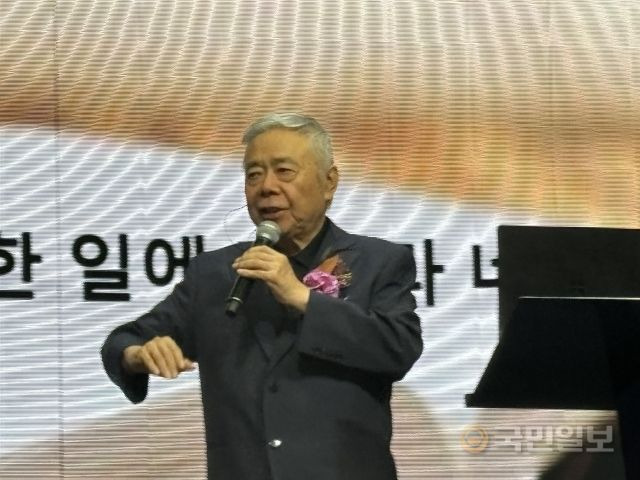 장마오쑹 목사.