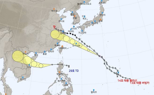 중국 상하이에 13호 태풍 '버빙카(BEBINCA)'가 휩쓸고 간 후, 바로 뒤이어 2024년 제14호 태풍 '풀라산(PULASAN)'가 같은 경로로 북상하고 있다. ⓒ기상청: 태풍 이동 예상경로