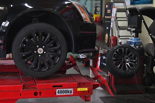 타이어프로 분당궁내점에서도 가장 많이 추천하는 타이어 중 하나라고 설명했다. 김학수 기자