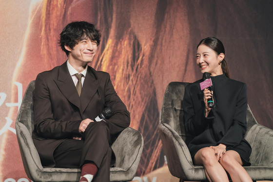 Actor Kentaro Sakaguchi, left, and Lee Se-young answers to a press question during Coupang Play's series ″What Comes After Love″ press conference held in Jung District, central Seoul, on Thursday. [YONHAP]