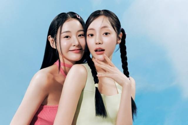 아모레퍼시픽은 신규 스킨케어 브랜드 ‘미모 바이 마몽드(MIMO by MAMONDE)’를 새롭게 론칭하고 다이소에 입점했다고 9일 밝혔다. 사진은 미모 바이 마몽드 모델들. 아모레퍼시픽 제공