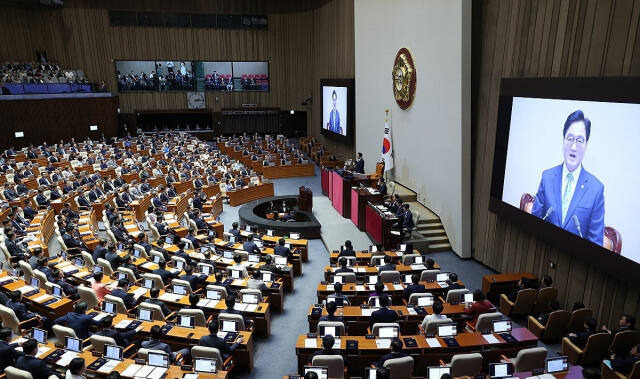 우원식 국회의장이 지난 2일 서울 여의도 국회 본회의장에서 열린 제22대 국회 개원식 겸 제418회국회(정기회) 개회식에서 발언하고 있다. 연합뉴스