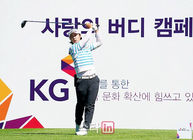 KLPGA 투어 상금랭킹 1위 박지영이 KG레이디스 오픈에서 경기하고 있다. (사진=이데일리DB)