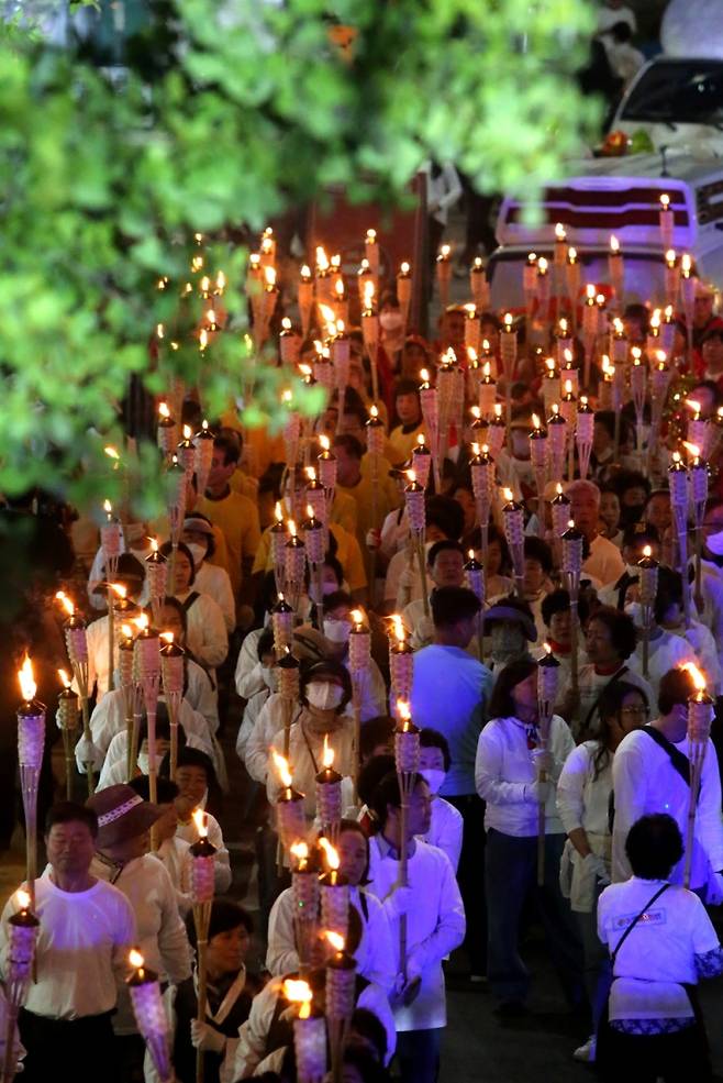 ▲충장축제 '파이어아트 퍼레이드' 성화횃불 행렬