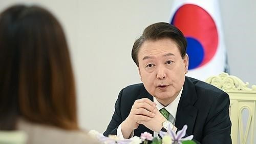 2024년 4월 8일 서울 용산 대통령실 청사에서 열린 스타트업 청년과의 오찬에서 발언하고 있다 / 사진 = 연합뉴스