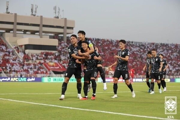 오만전에서 승리한 한국 대표팀/대한축구협회