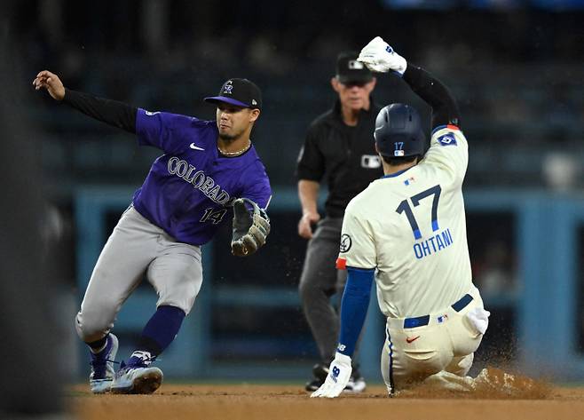 오타니 쇼헤이가 시즌 53번째 도루에 성공하는 모습. 사진=AFP 연합뉴스