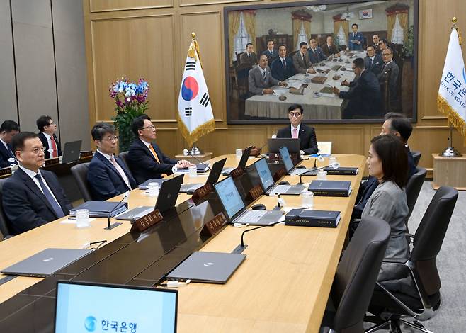 이창용 한국은행 총재가 지난달 22일 서울 중구 한국은행에서 열린 금융통화위원회를 주재하고 있다. [연합뉴스]