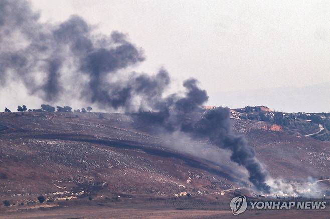 이스라엘군 레바논 남부 공습 (AFP 연합뉴스) 이스라엘군은 24일(현지시간) 레바논 남부에 공습을 이어갔다. 2024.9.24 dk@yna.co.kr