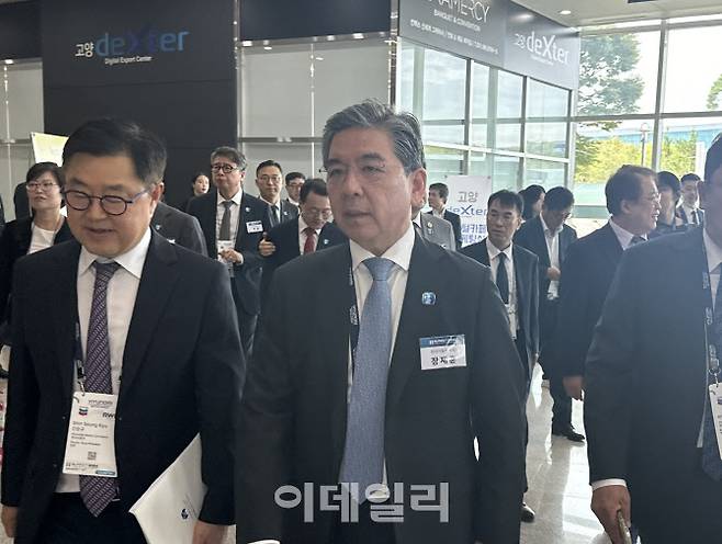 장재훈 현대차 사장이 25일 경기 고양시 킨텍스에서 열린 수소 산업 전시회 ‘H2 MEET 2024’ 개막식에 참석하고 있다.(사진=공지유 기자)