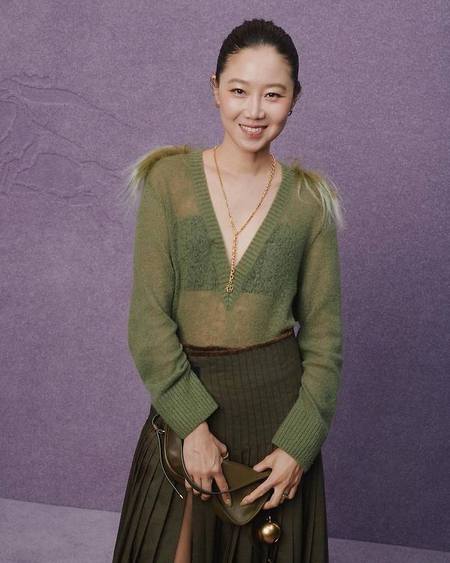 인스타그램 @burberry