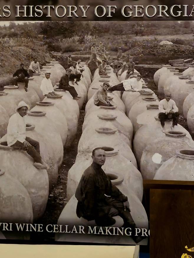 크베브리 와인 양조실 마라니 건설 장면. 볼레로앤컴퍼니