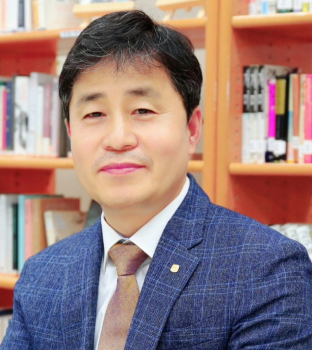 신임 급여재활이사  성덕환.