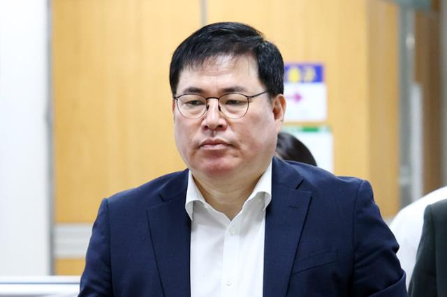 유동규 전 성남도시개발공사 기획본부장이 지난달 26일 서울 서초구 서울고법에서 열린 '민주당 불법 대선자금 수수 의혹' 관련 항소심 공판에 출석하고 있다. 뉴시스