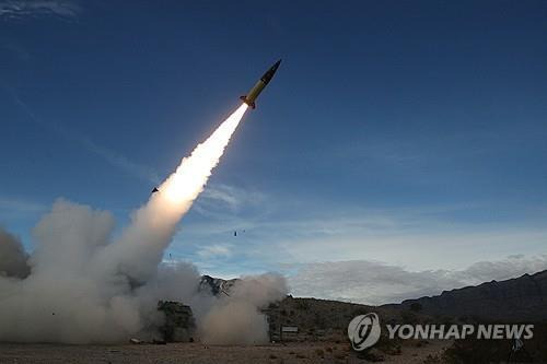 미국이 우크라이나에 제공한 무기 중 하나인 ATACMS [AP 연합뉴스 자료사진. 재판매 및 DB금지]