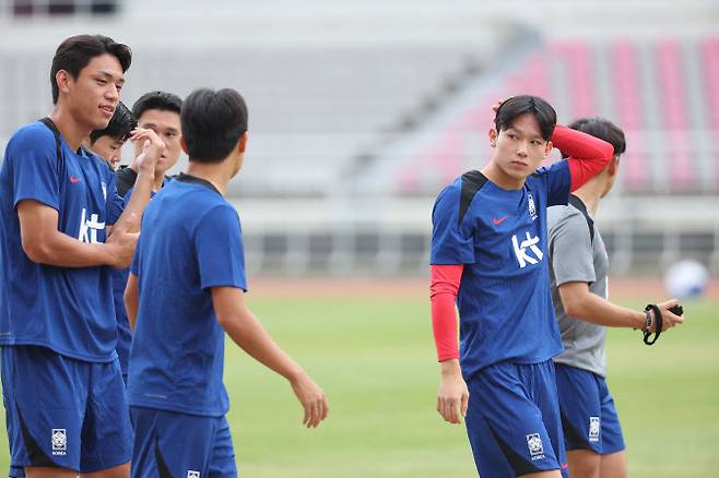 ‘홍명보호’ 축구 대표팀 양민혁 등 선수들이 2일 경기 고양시 고양종합운동장에서 2026 북중미 월드컵 아시아지역 3차 예선을 앞두고 훈련하고 있다. 사진=연합뉴스