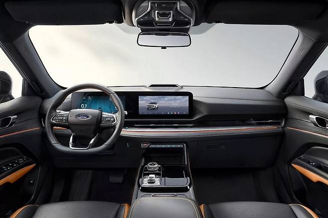 포드 이퀘이터 스포츠