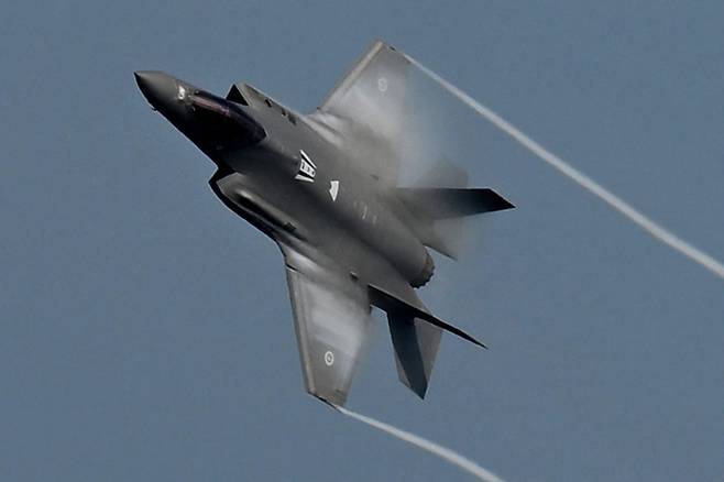 바나듐 합금이 사용된 미 공군 F-35 전투기 /  사진=AFP