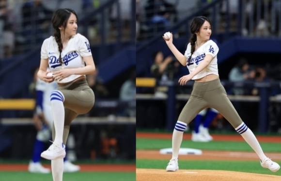 배우 전종서가 17일 서울 고척스카이돔에서 열린 로스앤젤레스(LA) 다저스와 키움 히어로즈의 미국프로야구(MLB) 서울시리즈 연습경기에서 시구를 하고 있다. 2024.3.17 공동취재