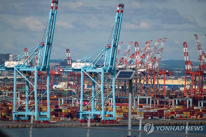 뉴어크 항구 컨테이너 [뉴욕 AFP=연합뉴스. 게티이미지 제공. 재판매 및 DB 금지]