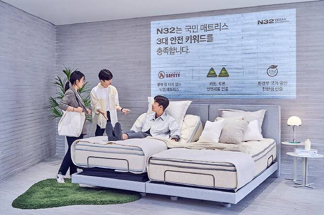 N32 스튜디오 논현점 전경. (사진=시몬스)