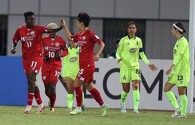 [서울=뉴시스] 여자축구 WK리그 인천 현대제철 선수단. (사진=AFC 홈페이지 캡처) *재판매 및 DB 금지