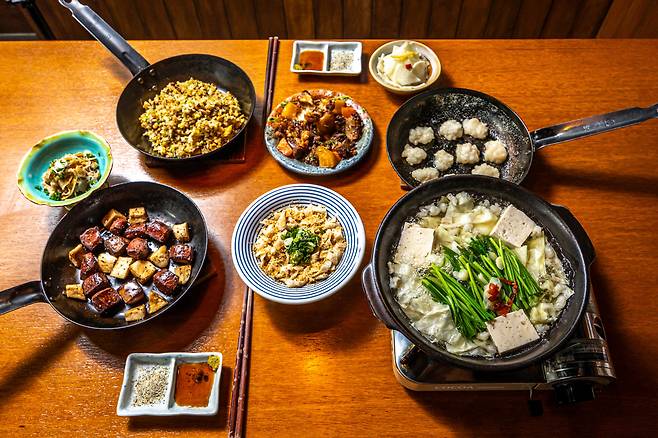 서울 강남구에 있는 소내장 전문점 '호루몬'의 오마카세 코스. /이신영 영상미디어 기자