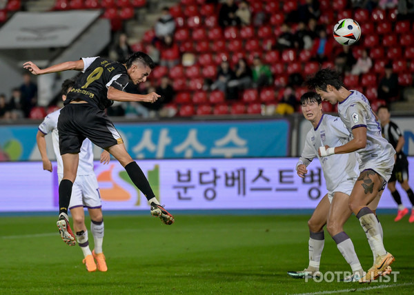 후이스(왼쪽, 성남FC). 서형권 기자