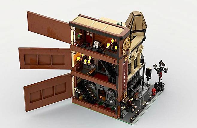 뒷면을 열어 건물 내부를 볼수 있다.