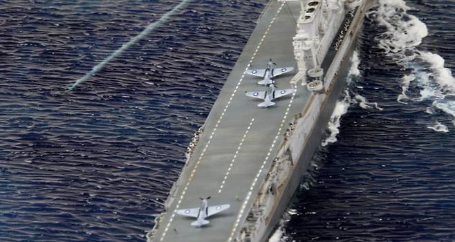 1/700 USS Yorktown - Battle of Midway