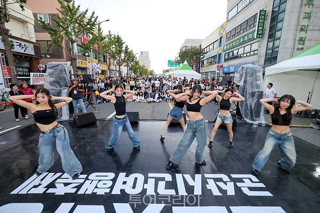 관람객 16만 명이 즐긴 군산시간여행축제