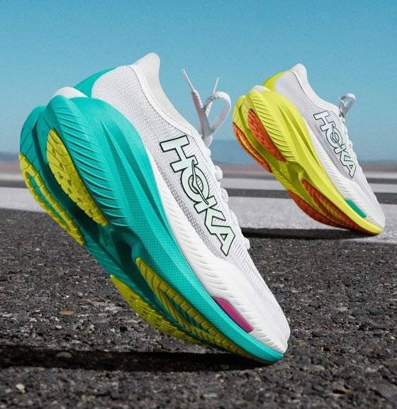 어글리(못생긴) 슈즈 트렌드와 맥을 같이하는 과감한 디자인과 편안한 쿠셔닝으로 주목받은 호카. 사진 호카 공식 인스타그램