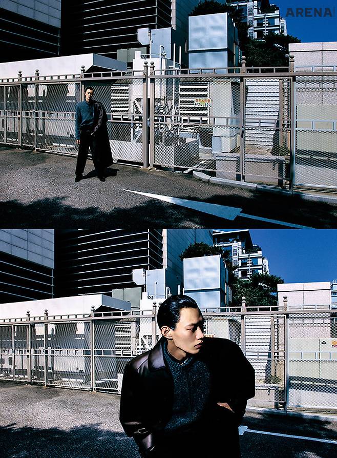 본디드 나파 트렌치코트·테일러드 스웨터·레더 셔츠·프린티드 레더 타이·팬츠·벨트·인트레치아토 위빙으로 완성한 레더 글러브·앵클부츠 모두 가격미정 보테가 베네타 제품.